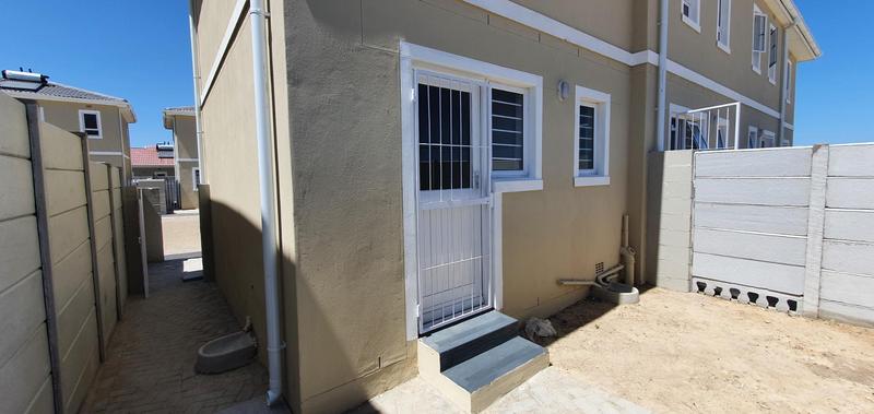 To Let 2 Bedroom Property for Rent in Rivergate Western Cape
